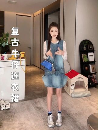 「新宿时信」不理理夏季新款小众女装时尚高级感复古牛仔连衣裙#ootd穿搭 #这样穿太好看了 #松弛感高级女装 #牛仔连衣裙超级显瘦 #上热门🔥