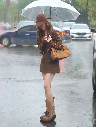 #张予曦毕雯珺真拍了红裙抱 #深情眼 #张予曦 #毕雯珺