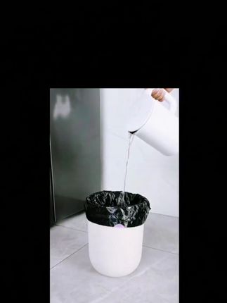 e洁加厚免撕垃圾袋,家用厨房必备,自动收口超方便! #厨房垃圾袋 #免撕垃圾袋 #厨房塑料袋 #e洁垃圾袋 #家用垃圾袋