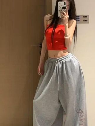 烫钻修身吊带背心女束脚拖地裤两件套 #烫钻 #修身吊带 #背 #辣妹夏日穿搭#  酷辣穿搭  #微胖辣妹#  我的ootd  #今日穿搭一套很美哦