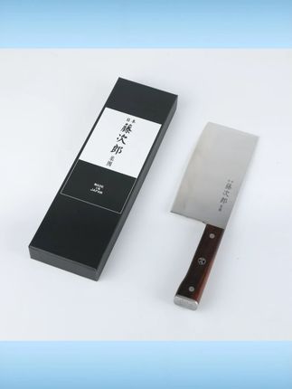 日本藤次郎集团高端厨刀全V型刃锻打家用菜刀加大款 #日本藤次郎厨刀 #高端品质 #全V型刃 #锻打工艺 #加大款家用