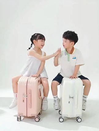 儿童行李箱可坐骑新款拉杆旅行箱女孩男孩小型密码皮箱座椅神器 儿童行李箱,可坐骑新款拉杆旅行箱,女孩男孩小型密码行李箱, #儿童行李箱 #旅行箱 #可坐骑行李箱 #拉杆箱 #密码行李箱