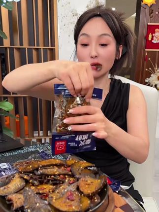 #柴火猪肝 #开袋即食 #追剧小吃 #小零食