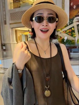 穿搭必备 精致而且非常便宜 饰品店买不来的价格 妥妥滴宝藏穿搭小单品 喜欢穿搭的姐妹必入款 #夏季穿搭# 项链 #穿搭# 种草 #高级感穿搭 #穿搭必备# 精致而且非常便宜 #饰品店买不来的价格# 妥妥滴宝藏穿搭小单品