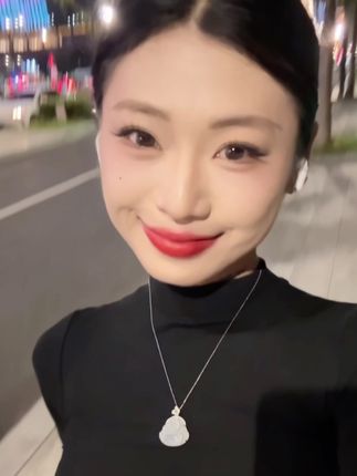 只有中国女人才懂黑发红唇的魅力#黑发红唇 #唇泥推荐