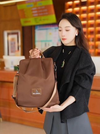 何须华丽的承诺,我们用质量说话#包包推荐 #轻奢女包分享 #女包推荐