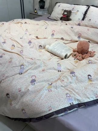 好乖的小女孩四件套啊~少女心满满好治愈!双层纱水洗棉面料,软乎乎的贴身睡好舒服!#温暖的小窝 #床上四件套 #少女卧室 #家纺床上用品 #四件套