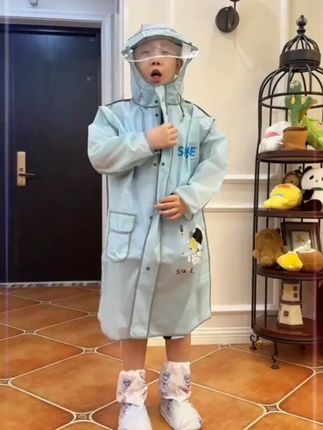 马上开学了 秋季雨水多 终于给儿子找到一款便宜质量又好的雨衣# 儿童雨衣