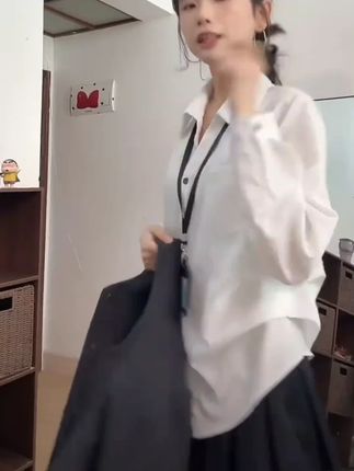 会凹照型的懒人衬衫!自带掐腰显腰细 #衬衫 #通勤搭配 #基础款