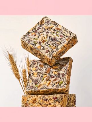 碧翠园坚果厚切吐司核桃提子坚果干面包超厚松软麦香早餐#吐司 #早餐吐司 #坚果吐司 #厚切吐司 #面包吐司