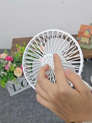 网罩插座风扇 一体成型的插座小风扇,上班可以用,厨房洗手间床头都可以用,哪里需要插哪里#居家好物#开关插座
