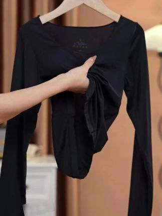 玻尿酸美肤衣 穿上舒服和百搭的肌底衣,秋天的第一件打底买它就对了#美肤衣 #肌底衣套装