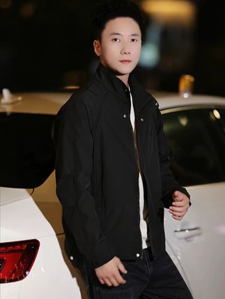 天冷了,早凉晚凉!啄木鳥为你带来一款秋季新款外套 #秋装新款 #男士外套 #立领夹克 #休闲百搭 #男生穿搭