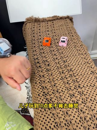 潮酷的汽车手表合金小汽车耐摔戴哪里都可以玩,小区里小朋友们太羡慕了#儿童玩具#玩具车
