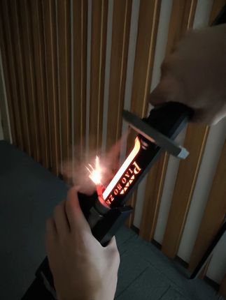 这光剑简直就是男生的减速带 #光剑#炫酷#帅#剑#男生减速带