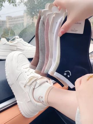 浅飞袜子女春款百搭短筒袜可爱笑脸精梳棉白色时尚透气吸汗低帮袜#女士浅飞袜 #春款短袜 #可爱笑脸袜子 #透气吸汗袜 #时尚短袜