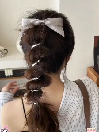 #发型教程  #发圈头绳  #发型分享  #修饰脸型  #发型  甜酷风银色蝴蝶结电话线发圈女高级感韩系泡泡辫编发皮筋头绳发饰