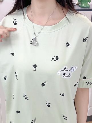 质感特别好哦 实物颜色好好看 在家也是舍不得换下来的#莫代尔 #弹力大 #轻薄透气