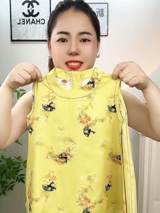 三分长相七分打扮,好的衣品可以提升一下个人气质 增加一个人的自信,所以穿搭要从小培养#爆款热卖中 #谁穿谁好看系列 #中国风 #夏季新款