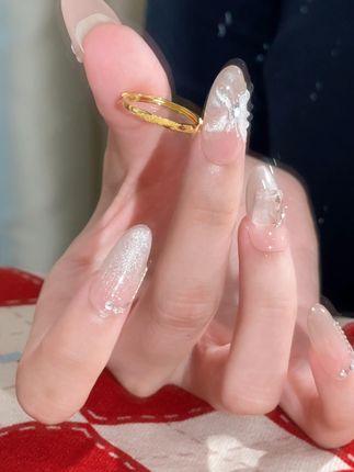 🌧️ "阴雨天,幸好指尖有束不灭的光" #七夕礼物#美出高级感#仙女必备#轻奢戒指高级感#戒指控
