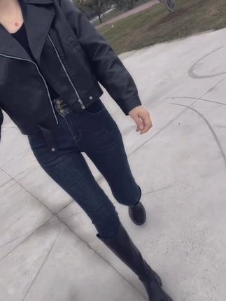 大女主只爱自己  从不为情所困 #一整套搭配 #普通的一天  #高腰收腹提臀裤  #显瘦穿搭