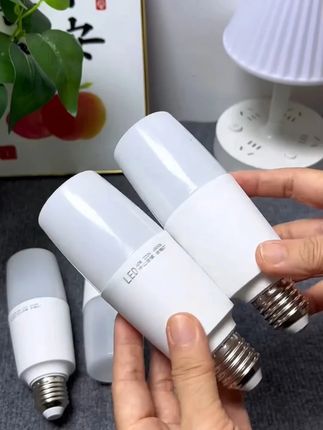 #led柱形灯  #吊灯灯泡  #柱形灯泡  #家用灯泡  #led节能灯推荐  led柱形灯泡超亮LED节能灯家用E27螺口螺旋护眼白光大功率光源