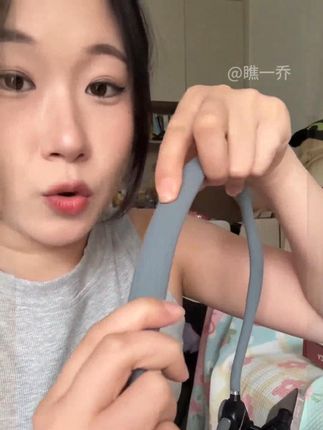 拍摄第一人称视角,真没必要去花大几千买运动相机!有这一个挂脖 #挂脖支架#  磁吸支架  #第一人称视角#  运动拍摄