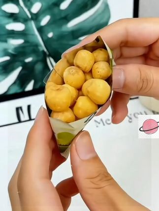 香酥莲子脆去芯蔬菜脆干开袋即食椒盐味咸香无添加剂脱水休闲零食,椒盐莲子脆 清香酥脆 即食零食,去芯莲子制作,无苦味,椒盐风味清香,酥脆口感,健康蔬菜零食,即开即食 超方便追剧小零食 好吃到停不下来  #香酥莲子脆  #开袋即食零食  #椒盐味咸香