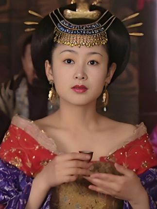 老头花重金娶了个俏娘子,下秒她竟背着老头与情人约会,这下惨了 #影视解说 #好剧推荐 #精彩片段 #古装