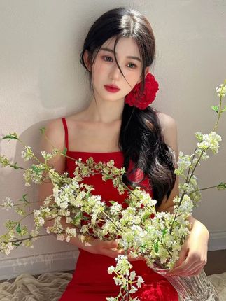 哎呀,李羲承这颜值简直了!每次看到他,粉丝们都忍不住闭上眼睛享受。他那种魅力,真的是无穷无尽啊!#李羲承 #李義承让粉丝闭眼 #李義承符神颜 #李義承的无限魅力 #李羲承生日快乐