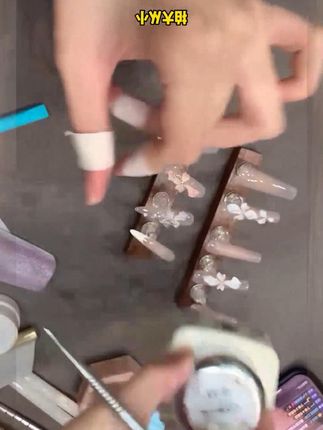 更适合新手宝宝体制的雕花胶! 配套的雕花教程也更新了哦#穿戴 #穿戴甲# 雕花教程 #雕花美甲# 雕花胶 #美甲