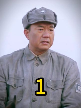大爷给八路倒水时无意间发现,眼前的八路竟是鬼子假扮的 #影视解说 #抗战剧 #战争 #抖音精选