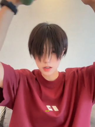 用了它#理然蓬松水 头发瞬间蓬松起来了#好物推荐 #蓬松 用了它#理然蓬松水 头发瞬间蓬松起来了#好物推荐  #蓬松