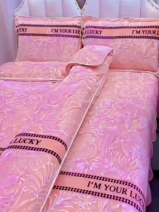 秋冬必备!高克重牛奶绒双人加厚四件套,柔软超舒服! #暖绒四件套 #双人四件套 #柔软床品 #高克重床品 #牛奶绒床品