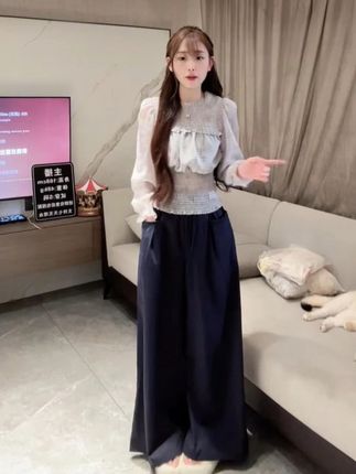 #温柔气质风 #喇叭袖上衣 #阔腿裤 #气质套装 #清冷贵气