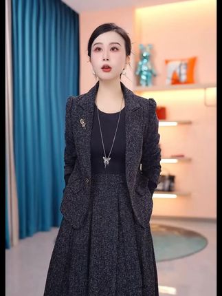 女人这一生,唯有美不可妥协,唯有感情不可将就,唯有自己不可辜负#显瘦遮肉 #胖瘦都能穿 #高级穿搭 #宽松遮肚 #美衣推荐