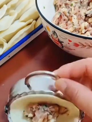 #水饺模具 #家用水饺模具 #水饺工具 家用包饺子神器懒人包水饺工具花式饺子皮捏水饺模具包饺子器#饺子器 #水饺模具包