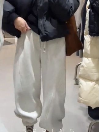 #张予曦毕雯珺真拍了红裙抱 #深情眼 #张予曦 #毕雯珺