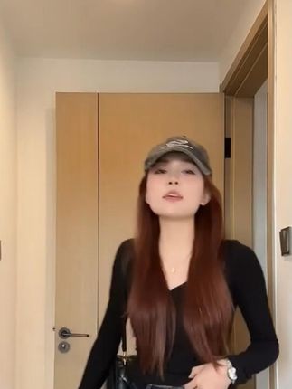 【小爱】美式高腰宽松不贴腿辣妹微喇弹力牛仔裤女2025新款喇叭长裤