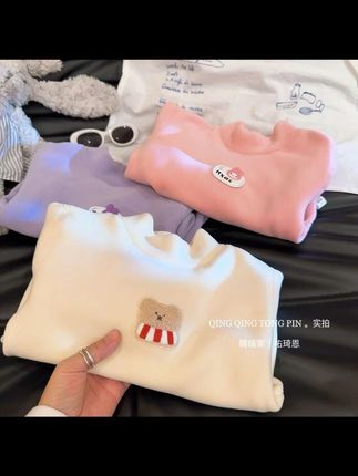 冬天穿的加绒加厚打底衫,趁反季价格合适囤两件换洗#高品质童装 #潮童穿搭 #甜美穿搭 #韩版穿搭 #加绒加厚打底衫