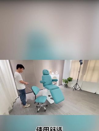 这款美容床是根据人体工学设计的,人体工程学设计的床体,符合人 这款美容床是根据人体工学设计的,人体工程学设计的床体,符合人体曲线,使用舒适。床体采用可升降的设计,方便调节高度,适用于不同身高人群。床体设有多个档位,可根据需求自由调节,满足不同需求。#电动升降美容床 #电动美容床 #电动美容床厂家 #电动美容床生产厂家 #升降美容床源头厂家
