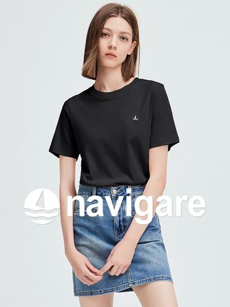 正肩版型没得说!显瘦又百搭,谁的衣柜里面还没有一件白T! #navigare意大利小帆船 #面料柔软舒适 #圆领T恤 #轻松get夏日淡人穿搭 #夏日穿搭