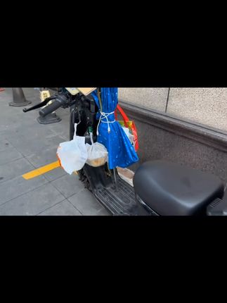 电动车挂钩通用电动自行车电瓶车摩托车前置挂物婴儿车多功能钩子#电动车挂钩 #多功能挂钩 #电瓶车挂物 #摩托车配件 #前置挂钩