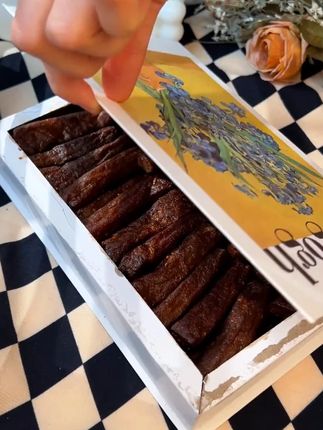 内蒙古风干牛肉干,干而不柴嘎嘎好吃,越嚼越香, 美味又解馋#正宗牛肉干 #风干牛肉干 #解馋零食 #追剧必备零食 #厂家直发
