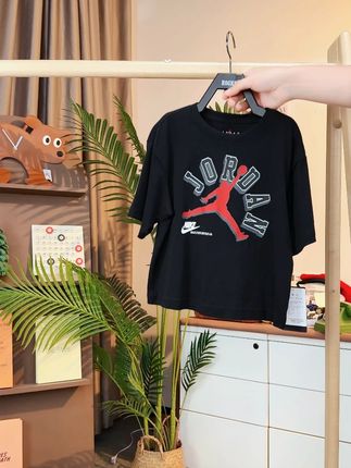 就是这件JORDAN的短袖,上身百搭不挑人!!#夏季新款 #潮童必备 #高品质童装 #抖in宝贝计划