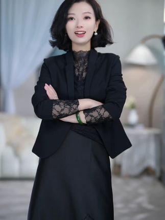 性感又迷人的蕾丝打底 #品质女装 #无限回购的宝藏单品 #穿出高级感 #性感美女 #魅力女人