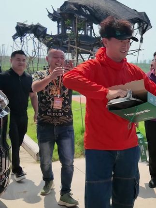 与优秀者同行,与同道者共事 #大冶狗哥 #天元邓刚 #天元钓技大武台 #钓鱼 #添翼跨境