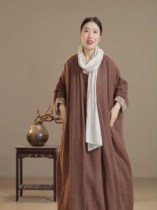 【以之】,从此春秋两不沾,风月不相关#以之服饰 #显瘦穿搭 #Dfashion主理人 @DOU+上热门