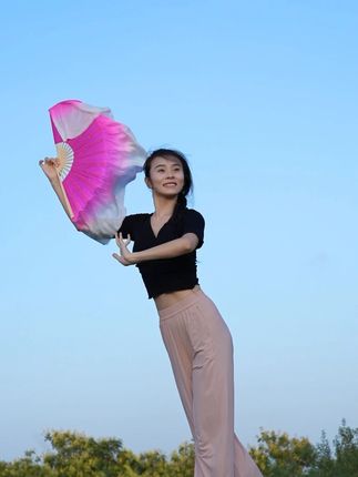 评论区看看大家家乡最美的照片#谁不说俺家乡好 #舞蹈