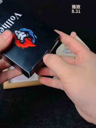 这款维尔兹火机燃油,不到三十的价格做到了355毫升,而且更清洁,降低了气味,不管是自用加油还是户外生火,都是很好的选择,男生可以放心入 #维尔兹 #男士必备 #打火机燃油 #打火机油#zippo专用油